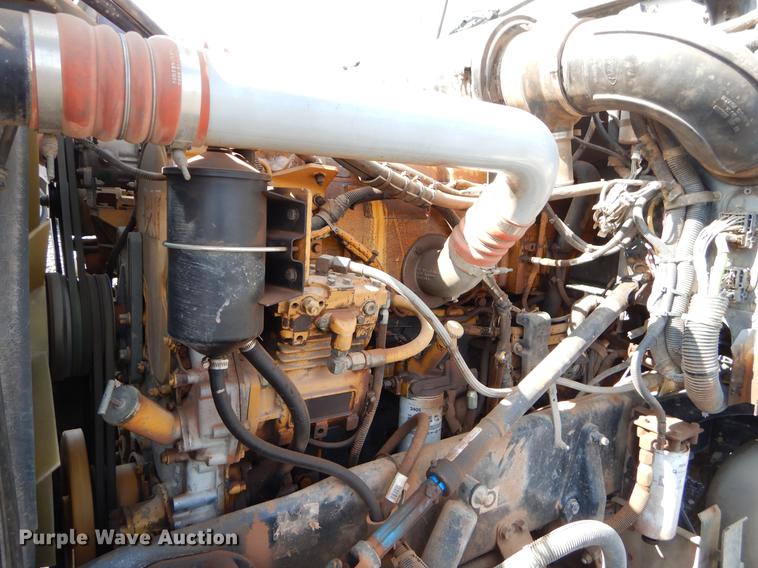 image for item FQ9635 2003 Peterbilt 378 semi truck