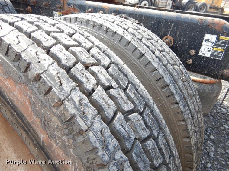 image for item FQ9635 2003 Peterbilt 378 semi truck