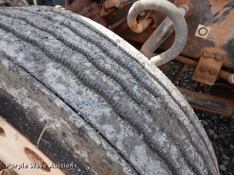 image for item FQ9635 2003 Peterbilt 378 semi truck