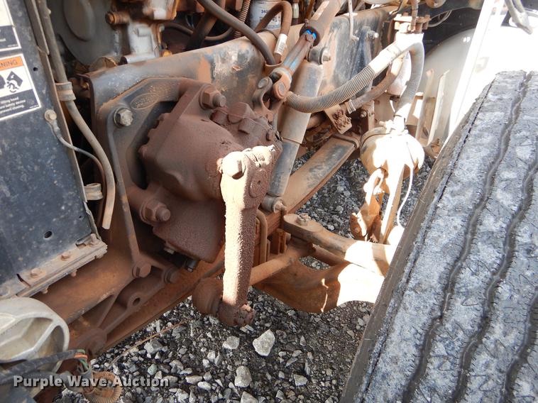 image for item FQ9635 2003 Peterbilt 378 semi truck