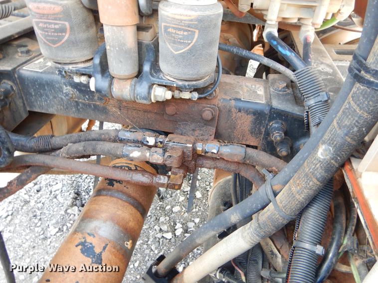 image for item FQ9635 2003 Peterbilt 378 semi truck