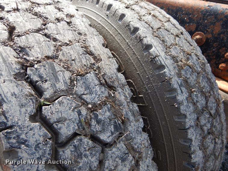 image for item FQ9636 2003 Peterbilt 378 semi truck