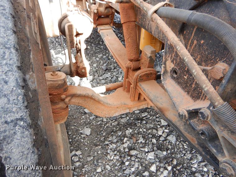 image for item FQ9636 2003 Peterbilt 378 semi truck