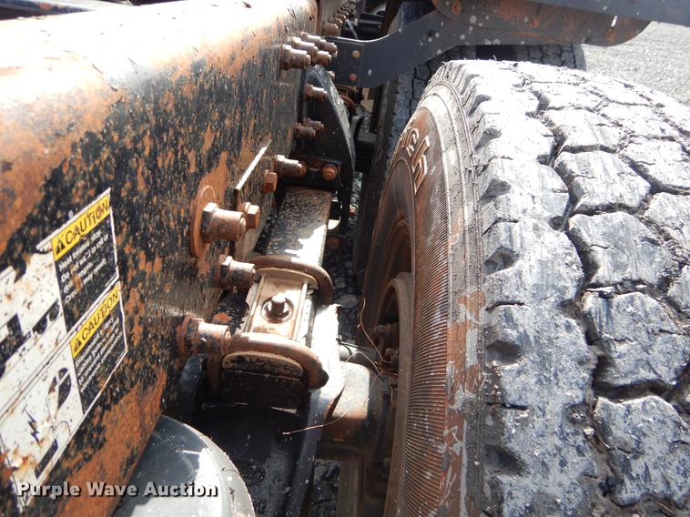 image for item FQ9636 2003 Peterbilt 378 semi truck