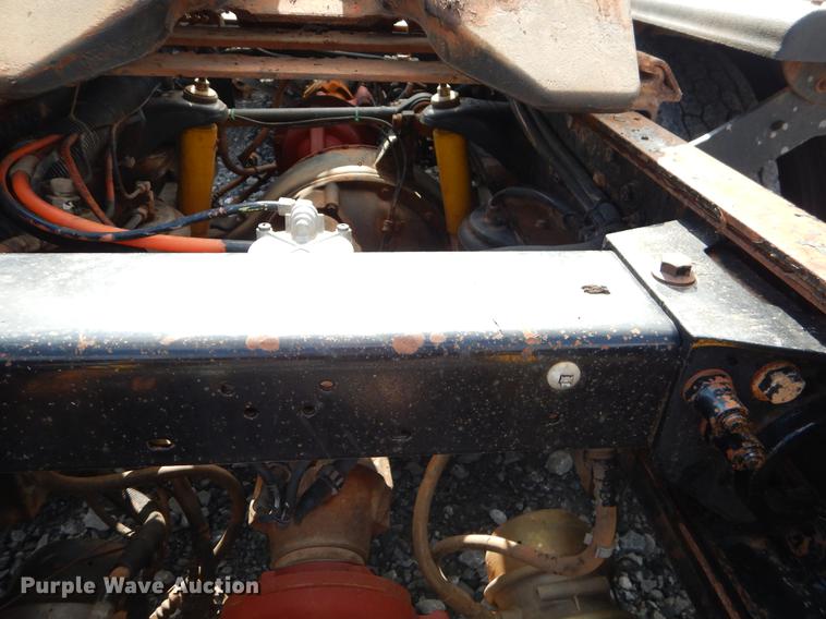 image for item FQ9636 2003 Peterbilt 378 semi truck