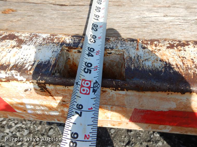 image for item FQ9637 1987 Peterbilt 587 flatbed truck