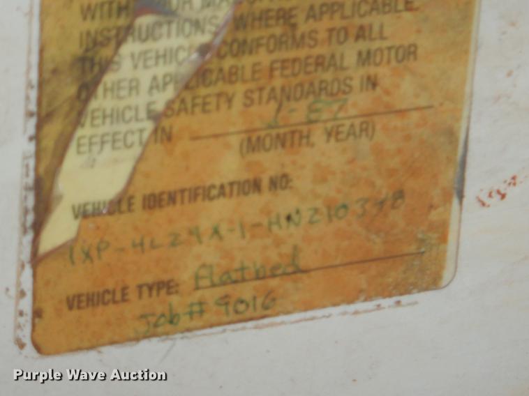 image for item FQ9637 1987 Peterbilt 587 flatbed truck