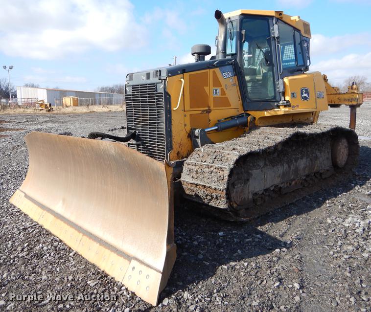image for item FQ9638 2012 John Deere 850K dozer