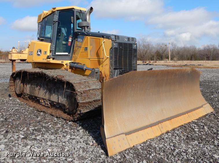 image for item FQ9638 2012 John Deere 850K dozer