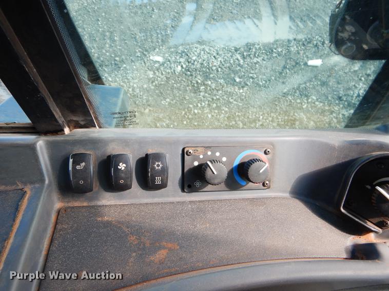 image for item FQ9638 2012 John Deere 850K dozer