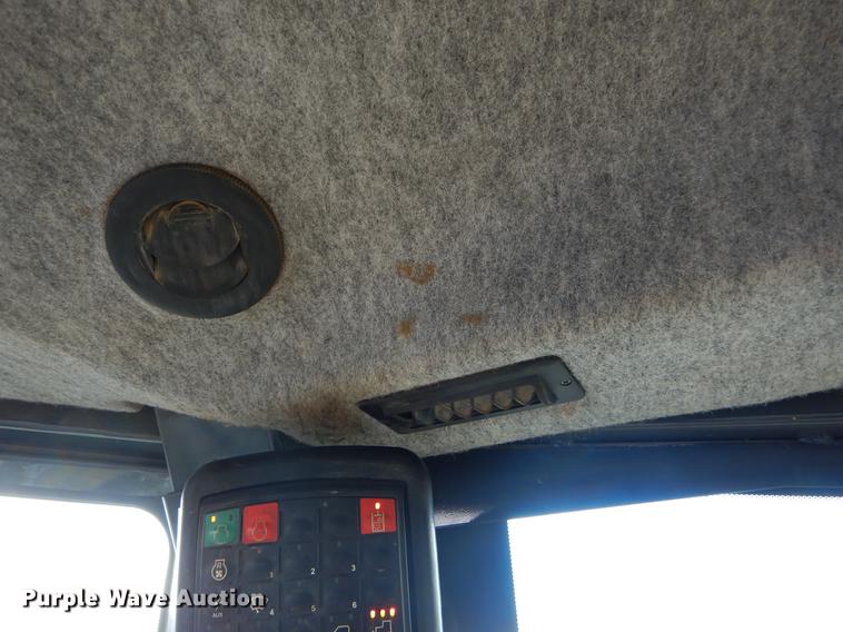 image for item FQ9638 2012 John Deere 850K dozer