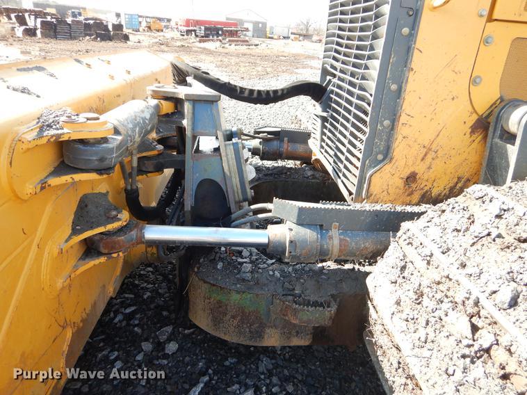 image for item FQ9638 2012 John Deere 850K dozer