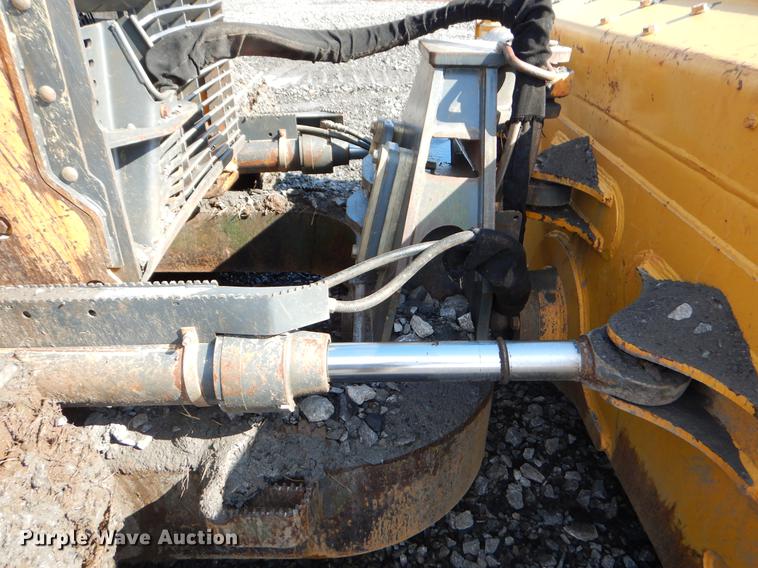 image for item FQ9638 2012 John Deere 850K dozer