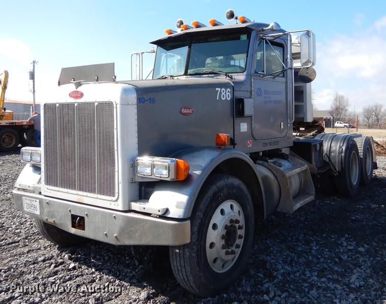 image for item FQ9639 2003 Peterbilt 378 semi truck