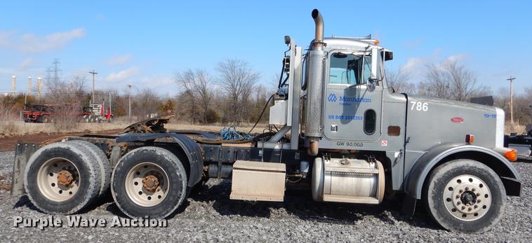 image for item FQ9639 2003 Peterbilt 378 semi truck