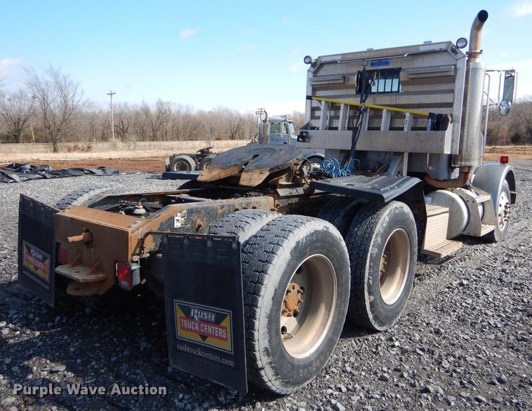 image for item FQ9639 2003 Peterbilt 378 semi truck