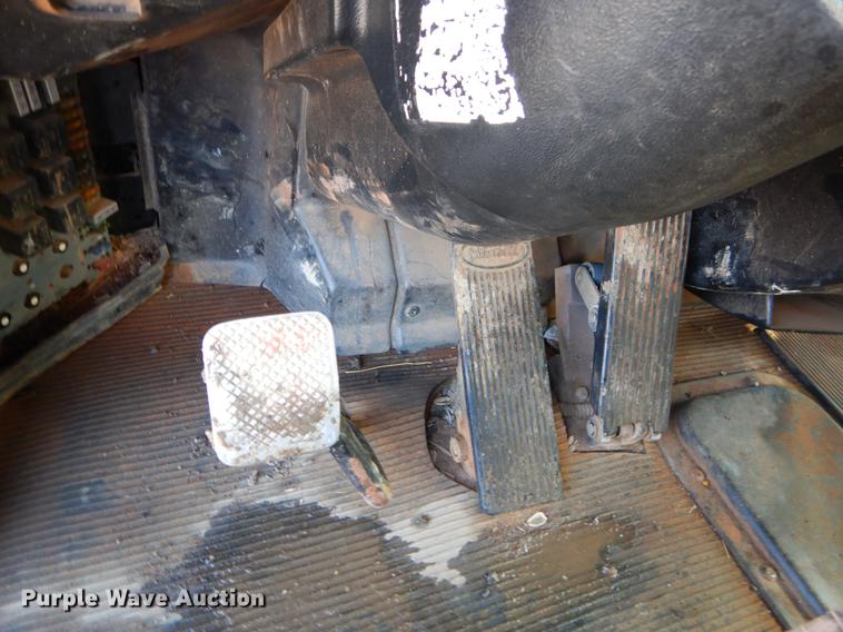 image for item FQ9639 2003 Peterbilt 378 semi truck