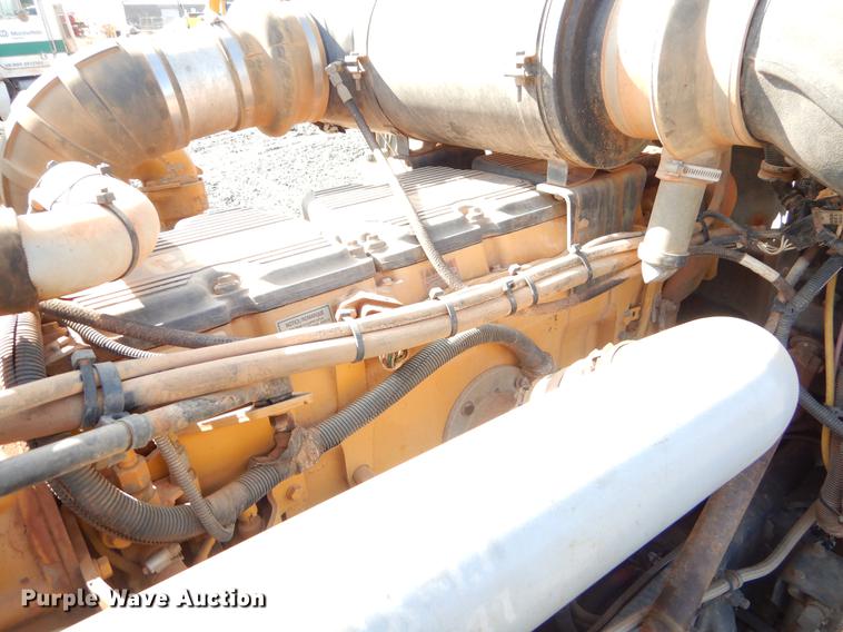 image for item FQ9639 2003 Peterbilt 378 semi truck