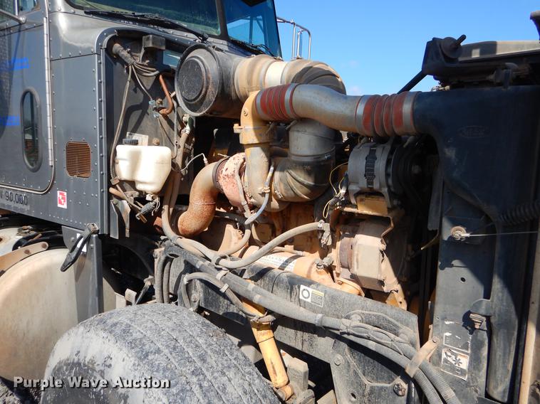 image for item FQ9639 2003 Peterbilt 378 semi truck