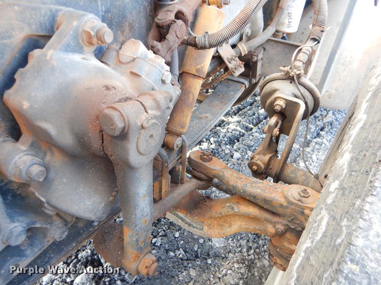 image for item FQ9639 2003 Peterbilt 378 semi truck