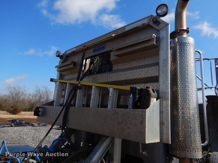 image for item FQ9639 2003 Peterbilt 378 semi truck