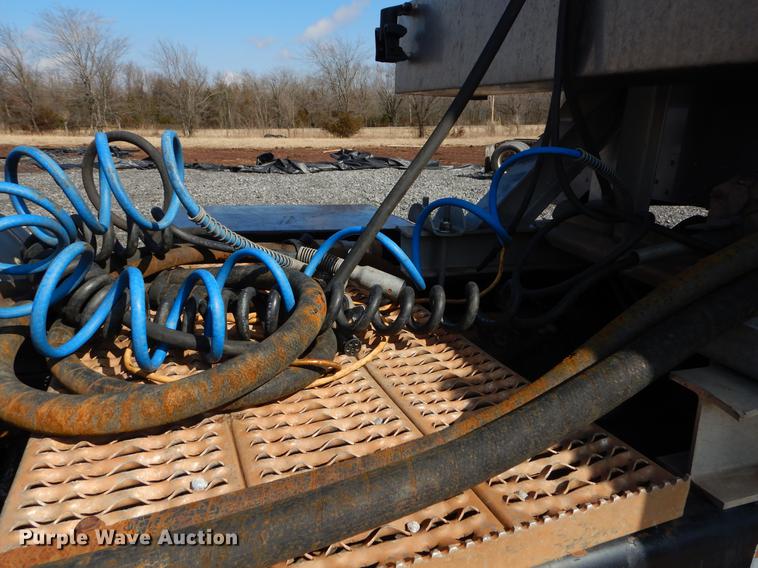 image for item FQ9639 2003 Peterbilt 378 semi truck