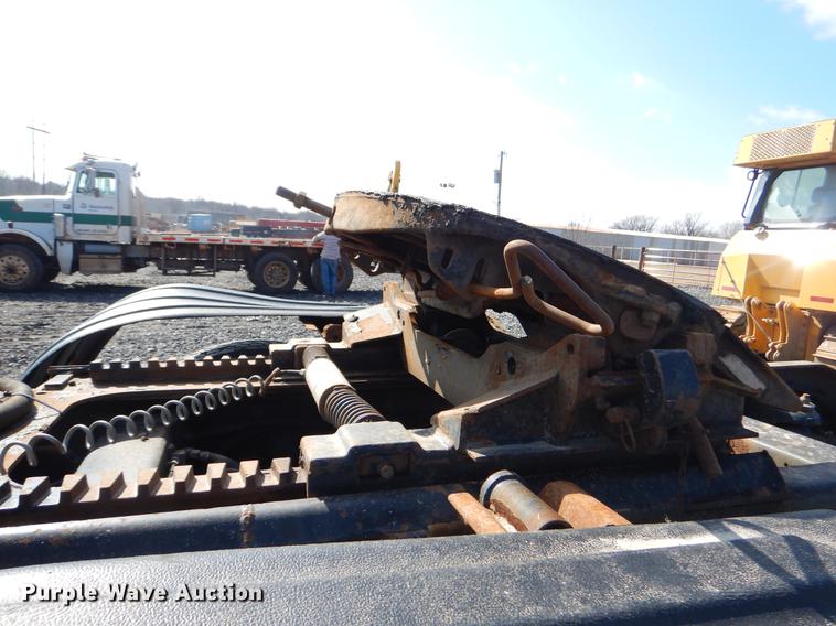 image for item FQ9639 2003 Peterbilt 378 semi truck