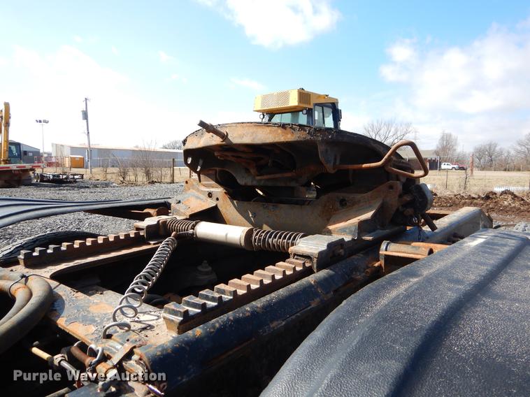 image for item FQ9639 2003 Peterbilt 378 semi truck