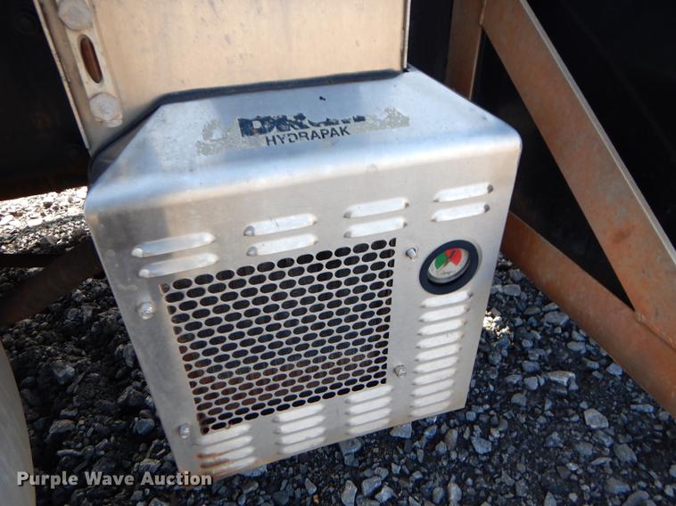 image for item FQ9639 2003 Peterbilt 378 semi truck