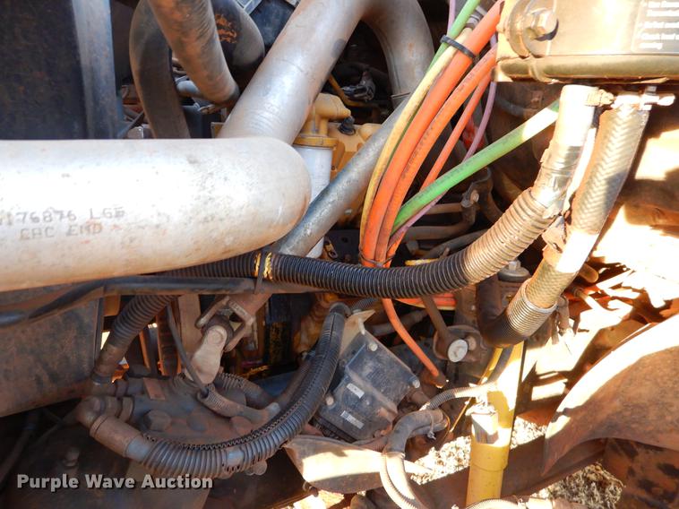 image for item FQ9641 2005 Chevrolet C7500 digger derrick truck