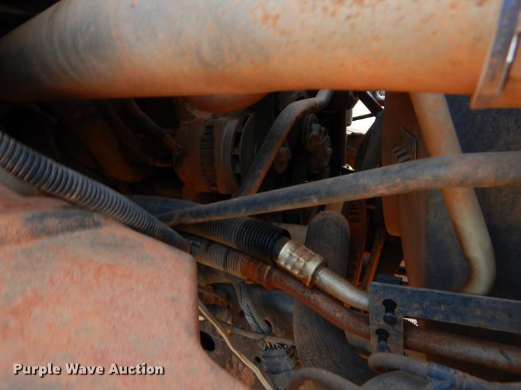 image for item FQ9641 2005 Chevrolet C7500 digger derrick truck