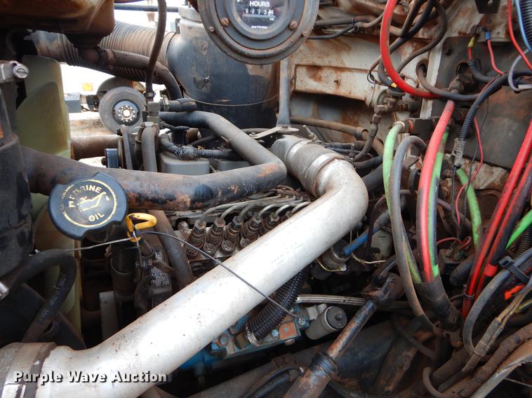 image for item FQ9644 1995 Ford F800 digger derrick truck