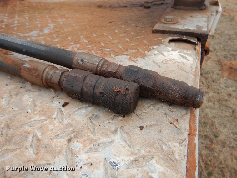 image for item FQ9644 1995 Ford F800 digger derrick truck