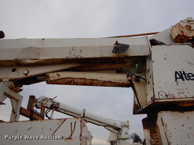 image for item FQ9644 1995 Ford F800 digger derrick truck