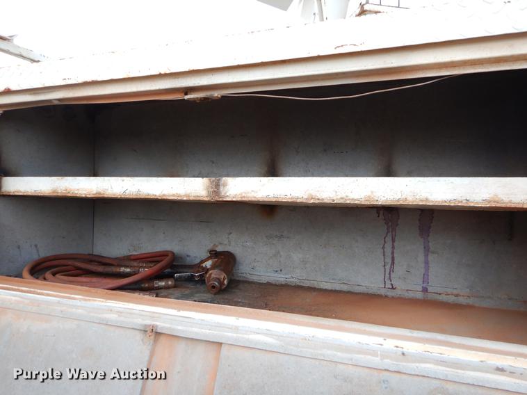 image for item FQ9645 1992 International 4700 digger derrick truck