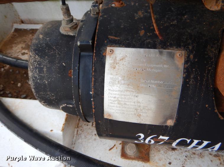 image for item FQ9647 2011 Galyean 130BB tank trailer