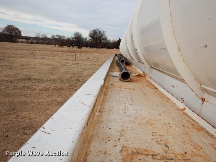 image for item FQ9647 2011 Galyean 130BB tank trailer