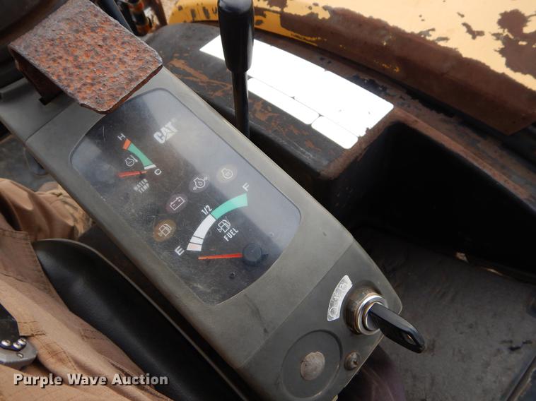 image for item FQ9648 2006 Caterpillar 303 CR mini excavator