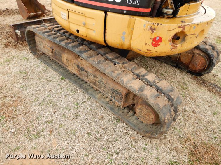 image for item FQ9648 2006 Caterpillar 303 CR mini excavator