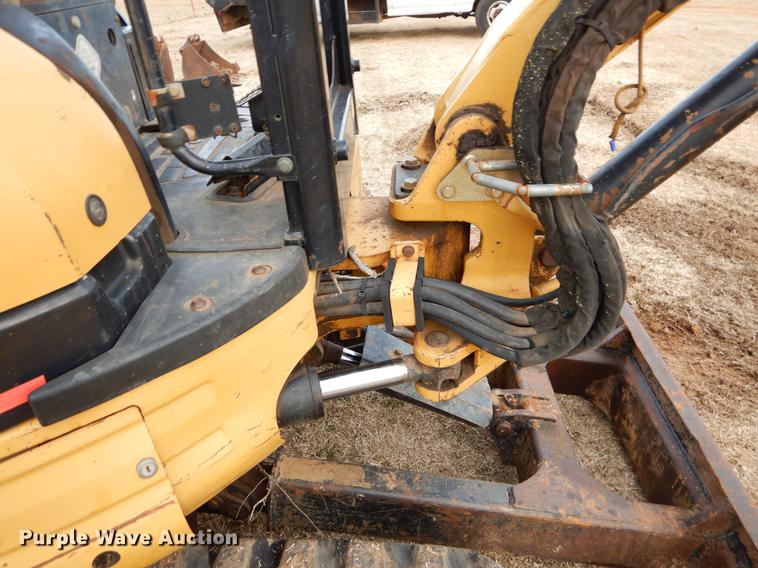 image for item FQ9648 2006 Caterpillar 303 CR mini excavator