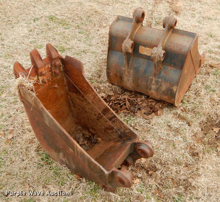 image for item FQ9648 2006 Caterpillar 303 CR mini excavator