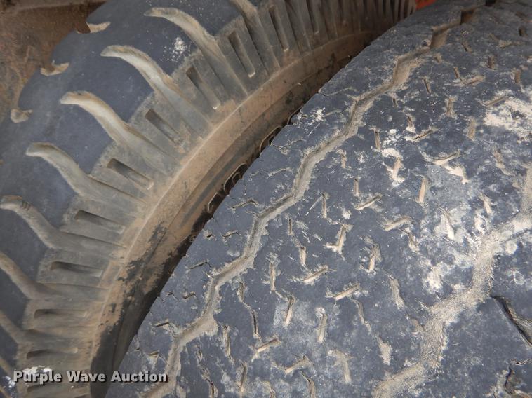 image for item FQ9674 Kalmar LMV12-600 forklift