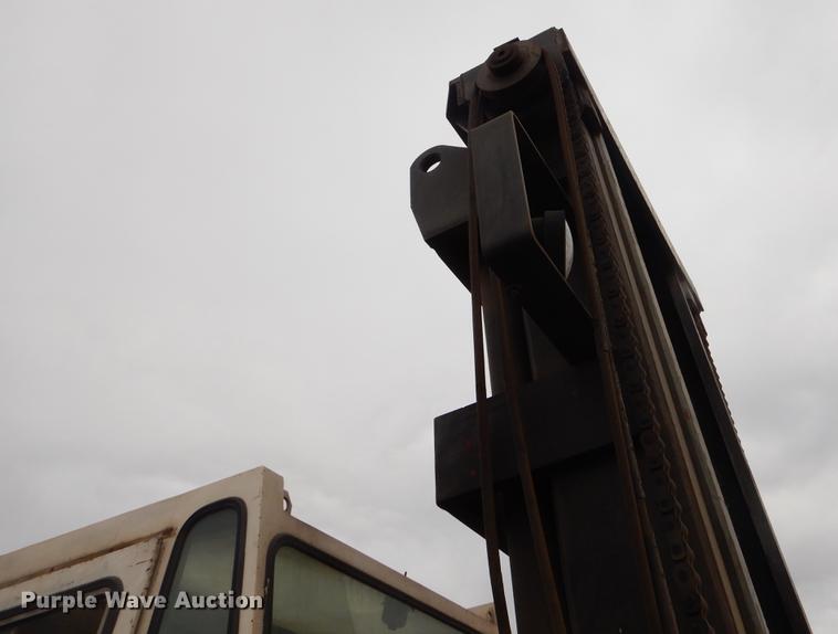 image for item FQ9674 Kalmar LMV12-600 forklift