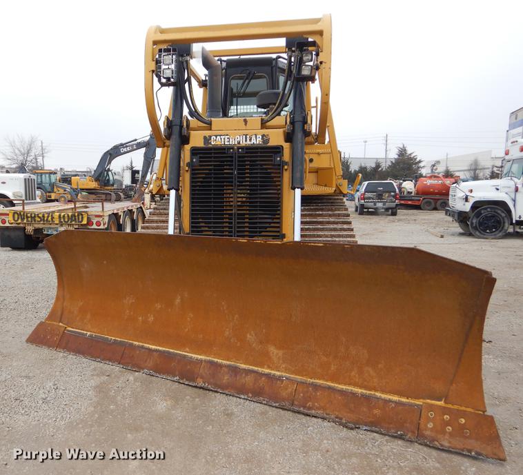 image for item FQ9703 2011 Caterpillar D6T XL dozer