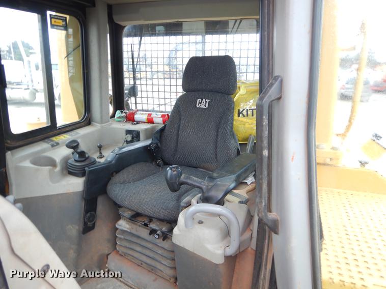 image for item FQ9703 2011 Caterpillar D6T XL dozer