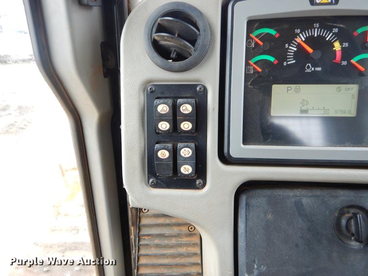 image for item FQ9703 2011 Caterpillar D6T XL dozer