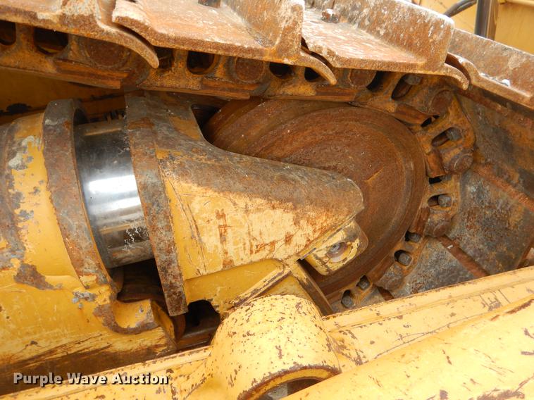 image for item FQ9703 2011 Caterpillar D6T XL dozer