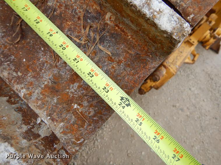 image for item FQ9703 2011 Caterpillar D6T XL dozer