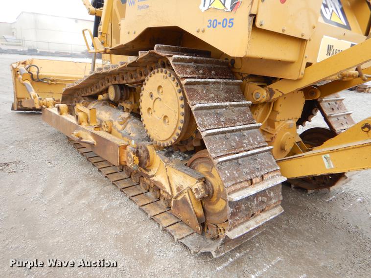 image for item FQ9703 2011 Caterpillar D6T XL dozer