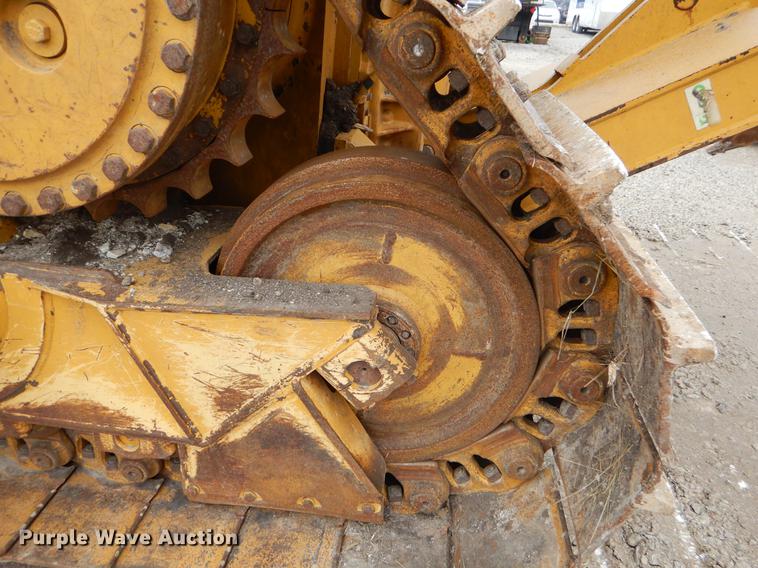 image for item FQ9703 2011 Caterpillar D6T XL dozer